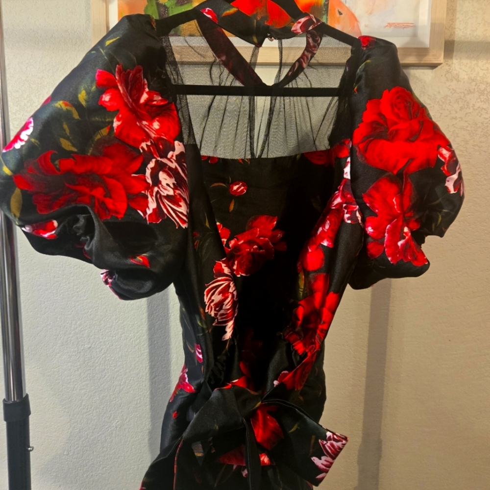 7th Avenue design studios New York and company blouse red and pink and black